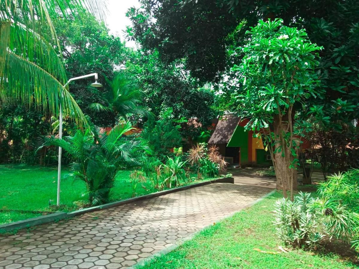 Votel Manyar Resort Banyuwangi Ketapang  Esterno foto